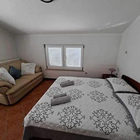 Apartment Lily Novi Vinodolski