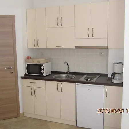 Lily Apartment *